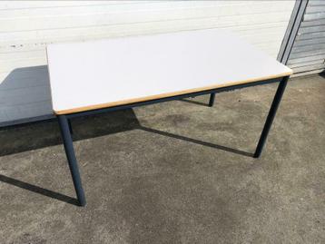 1 stuks vergadertafels / kantine tafels 140x80 cm  beschikbaar voor biedingen