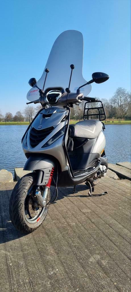 ≥ Piaggio zip 2000 snor sp 4t 2015 monovork vers — Scooters | Piaggio —  Marktplaats
