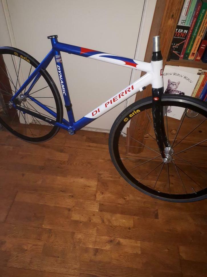 Race frames en ATB frames en Velgen zijn.., Fietsen en Brommers, Fietsonderdelen, Zo goed als nieuw, Mountainbike, Frame, Ophalen