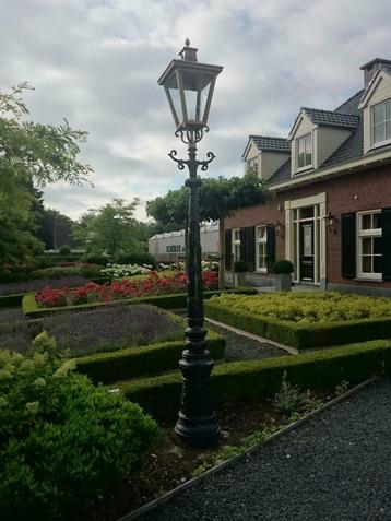 Lantaarnpaal of buitenlamp klassieke modellen top kwaliteit  beschikbaar voor biedingen