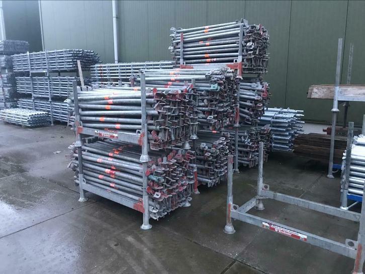 Nette gebruikte Layher Allround 3-planks schuifkortelingen, Doe-het-zelf en Verbouw, Steigers, Gebruikt, Ophalen