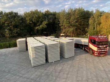 Betonplaten B-keus schoonheidsfoutjes stelconplaten  beschikbaar voor biedingen