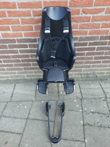 Bobike Maxi City Exclusive   bevestiging..kleur Wit en Zwart beschikbaar voor biedingen