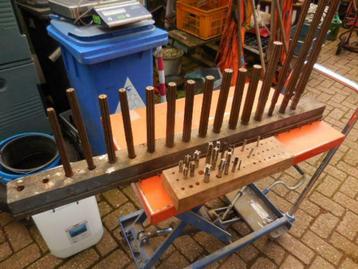 Ruimers Handruimers Tappen Boren  beschikbaar voor biedingen