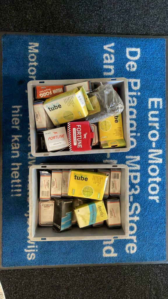 2 dozen binnen banden nieuw, Fietsen en Brommers, Brommeronderdelen | Snorfietsen, Piaggio, Ophalen of Verzenden