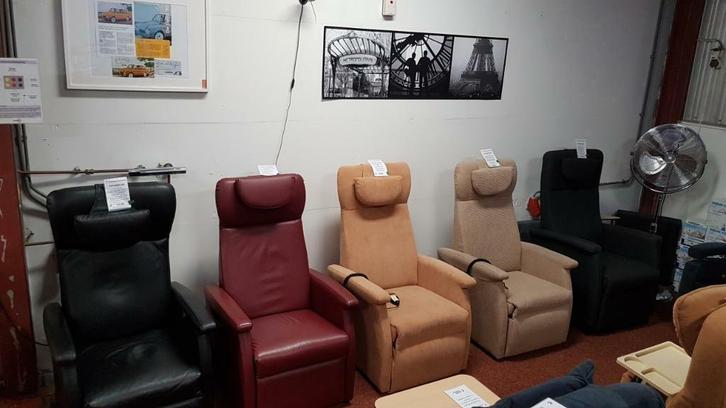 Fitform 540, 580 en Fitform 570 Sta Op Stoel relax fauteuils, Diversen, Verpleegmiddelen, Zo goed als nieuw, Ophalen