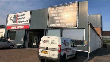205 50 17 215 45 17 225 45 17 215 40 17 215 50 17 205 55 17  beschikbaar voor biedingen