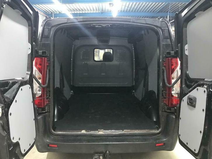 Nieuwe Peugeot Partner betimmering, vloer en wanden grijs!, Auto-onderdelen, Interieur en Bekleding, Peugeot, Nieuw, Ophalen