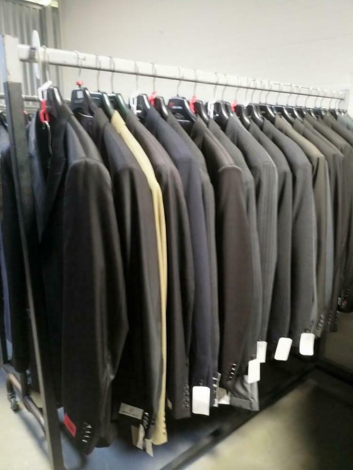 GROTE  KOSTUUMS/COLBERTS/BROEKEN?/OVERHEMDEN, Kleding | Heren, Kostuums en Colberts, Nieuw, Overige maten, Overige kleuren, Ophalen of Verzenden