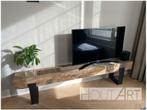 TV-MEUBEL: OUD EIKEN biels strippoot