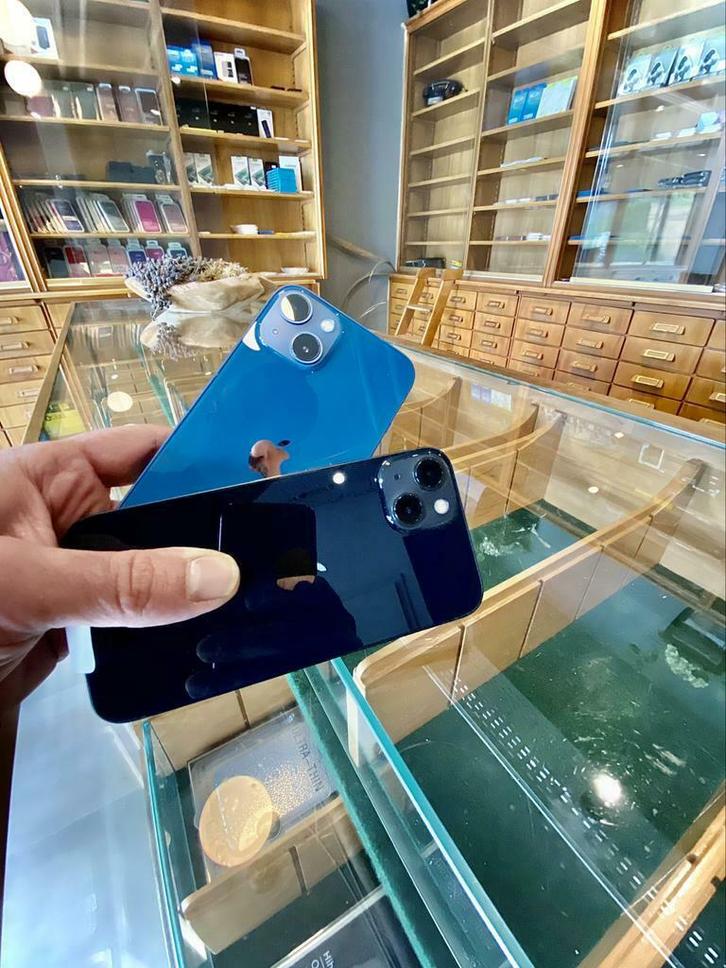 GEZOCHT! iPhone 11 12 13 14 - DIRECT GELD! in Weert, Telecommunicatie, Mobiele telefoons | Apple iPhone, Zo goed als nieuw, 64 GB