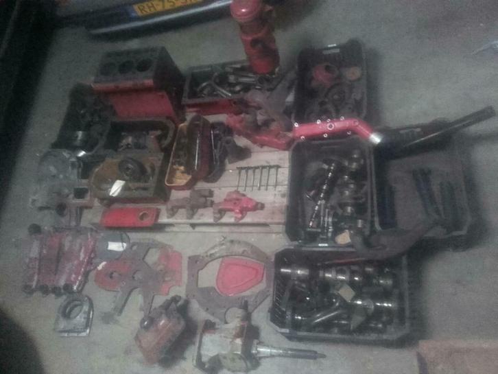 Case ih international mc cormick onderdelen, Zakelijke goederen, Agrarisch | Onderdelen | Banden, Velgen en Assen, Ophalen of Verzenden