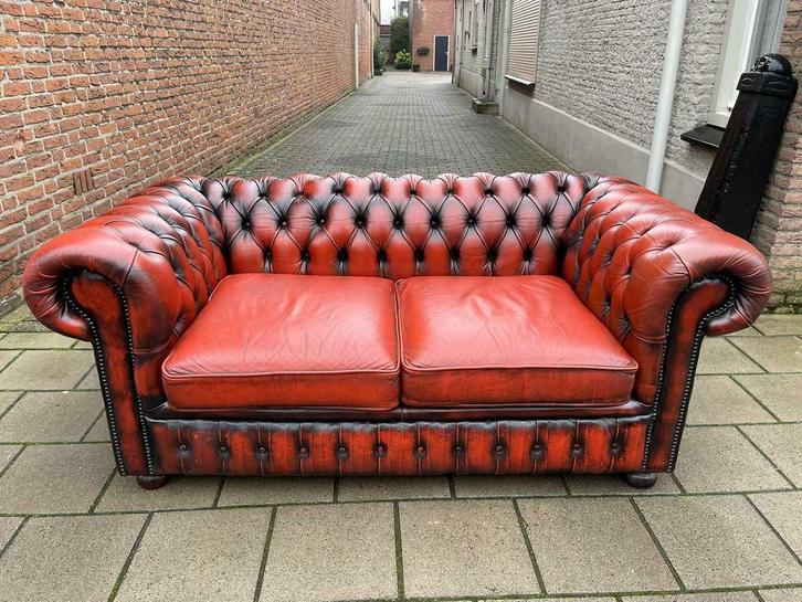 Chesterfield bank roodbruin  GRATIS BEZORGD!!, Huis en Inrichting, Banken | Bankstellen, Gebruikt, Tweepersoons, 150 tot 200 cm
