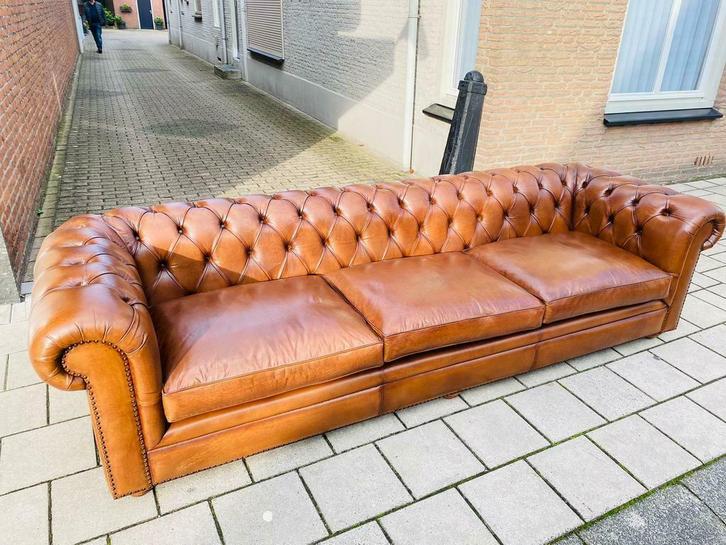 XXL CHESTERFIELD BANK COGNAC GRATIS BEZORGD!, Huis en Inrichting, Banken | Bankstellen, 200 tot 250 cm, 75 tot 100 cm, Leer, Ophalen of Verzenden