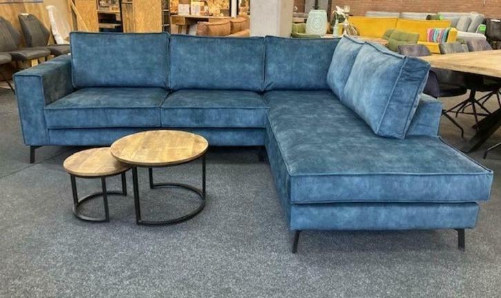 AKTIE: Velvet hoekbank Mirthe nu voor € 1299,- (OP VOORRAAD), Huis en Inrichting, Banken | Bankstellen, Nieuw, Hoekbank, Vierpersoons of meer