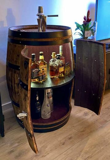 Kast gemaakt van wijnvat drank kast wijnkast thuisbar beschikbaar voor biedingen