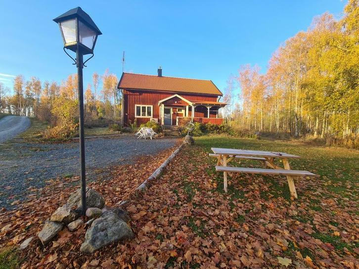 Vakantie huis in Zweden te huur🇸🇪 8 pers, Vakantie, Vakantiehuizen | Zweden, Landhuis of Villa, Landelijk, Aan meer of rivier