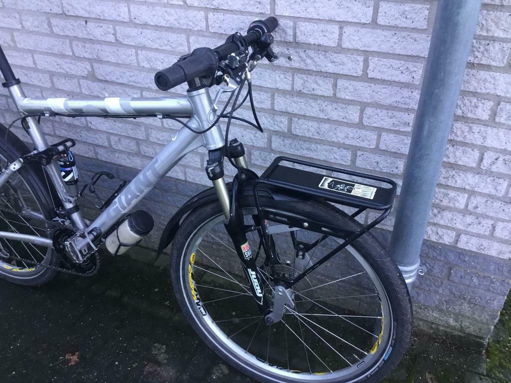 ≥ Giant ATB / MTB als volledig geveerde vakantiefiets — Fietsen |  Mountainbikes en ATB — Marktplaats
