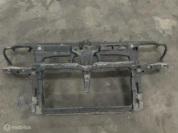 Voorfront Volkswagen Golf IV 1.4-16V ('97-'04) beschikbaar voor biedingen