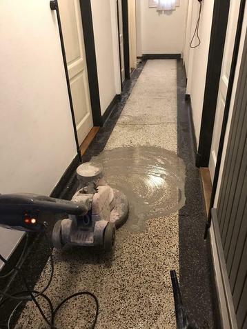 Antieke Terrazzo granito  vloer POLIJSTEN renovatie  beschikbaar voor biedingen