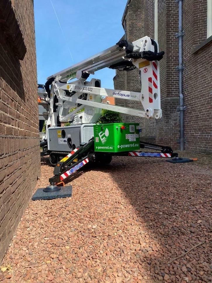 14 meter spinrupshoogwerkers, Oil&Steel Octopus14, Zakelijke goederen, Machines en Bouw | Liften, Steigers en Ladders, Ophalen