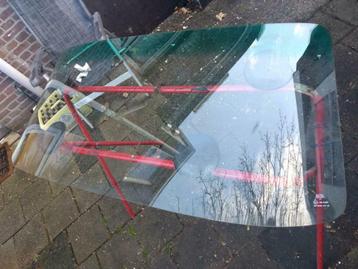 Renault 5 1972 - 1984 voorruit groen met groene band nieuw beschikbaar voor biedingen