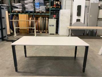 Instelbaar bureau / tafel met schroef 180x90xH62-82 cm, 2 st