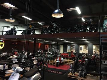 Scooter-retro-snor-25kmh-scooter-snorscooter Agm Btc  beschikbaar voor biedingen