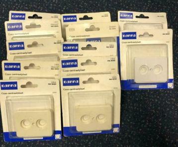 NIEUW! 12 Gamma Coax-centraalplaten crème (10x) en wit (2x) beschikbaar voor biedingen