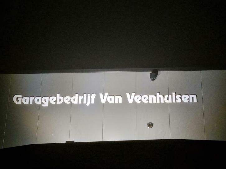 Garagebedrijf van Veenhuisen