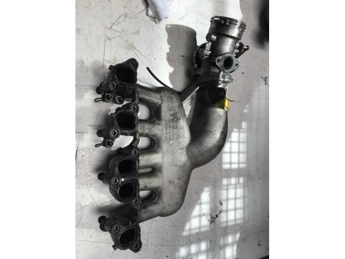 Inlaatspruitstuk van een Volkswagen Transporter, Auto-onderdelen, Motor en Toebehoren, Volkswagen, Gebruikt, 3 maanden garantie