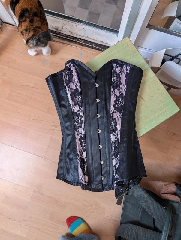 Korset zwart/ roze maat 20 (taille 60-65), Victorian dejavu, Ophalen of Verzenden, Roze, Body of Korset