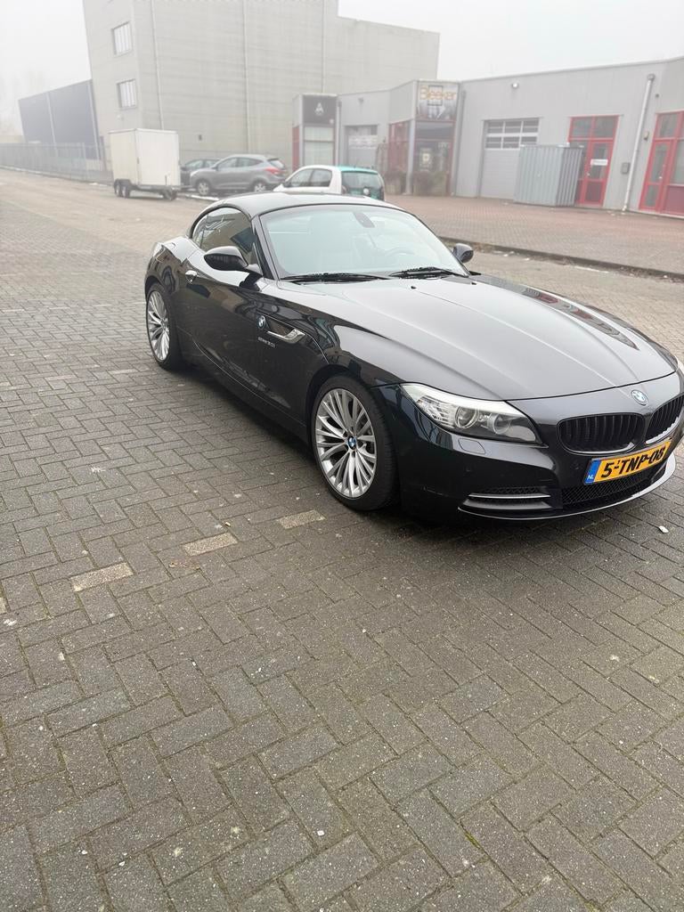 BMW Z4 3.0 Roadster 30I 2009 Zwart, Auto's, BMW, Particulier, Z4, Benzine, E, Cabriolet, Handgeschakeld, Geïmporteerd, Zwart, Achterwielaandrijving