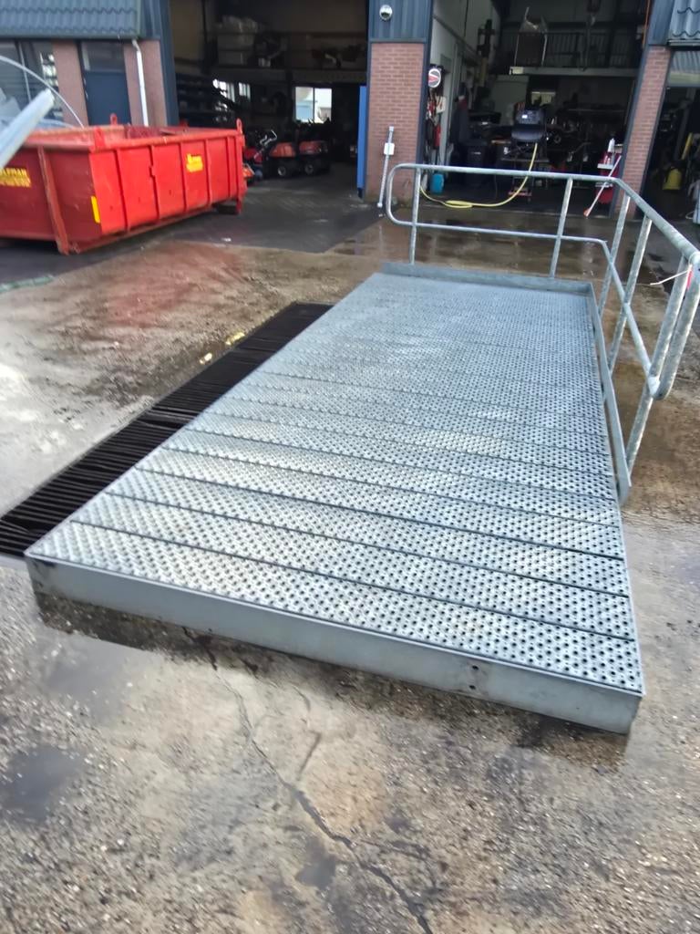 Stalen bordes gegalv. Afmeting 4.86x2.02mtr. Nob021, Ophalen of Verzenden, Minder dan 2 meter