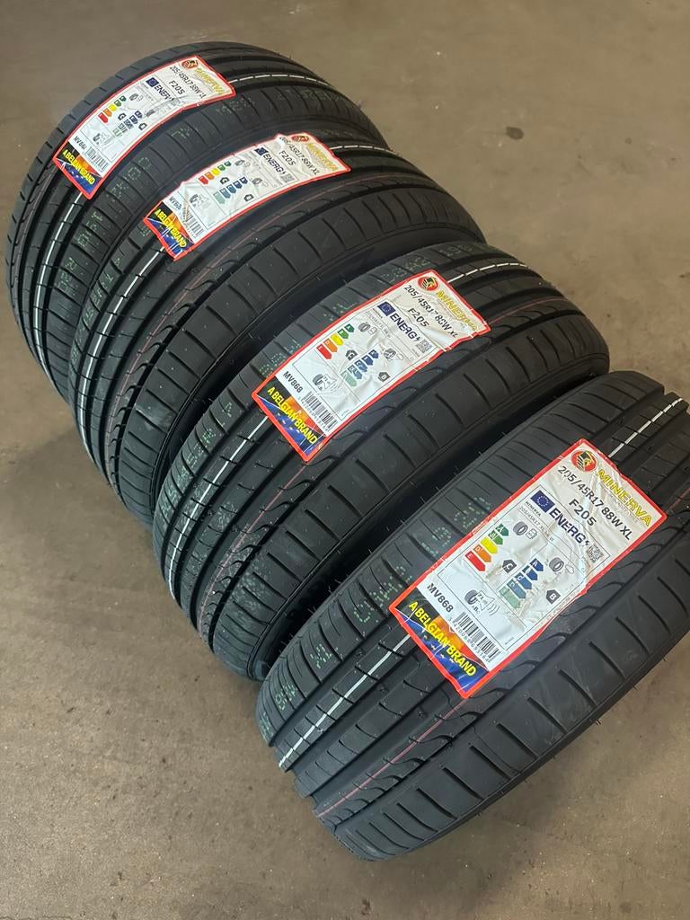 205 45 17 215 45 17 205 50 17 245 40 18 245 45 18 225 45 18, Auto-onderdelen, Banden en Velgen, 18 inch, Nieuw, Ophalen of Verzenden