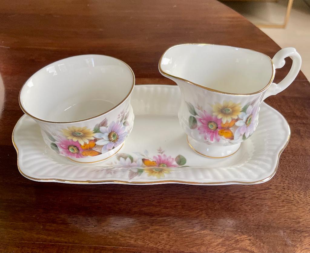 Royal Grafton Bone China suiker & melk sEt, Ophalen