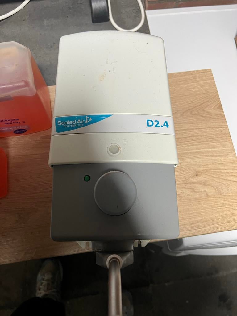 Diversey D2.4 Dispenser + Zeep, Ophalen of Verzenden, Overige typen
