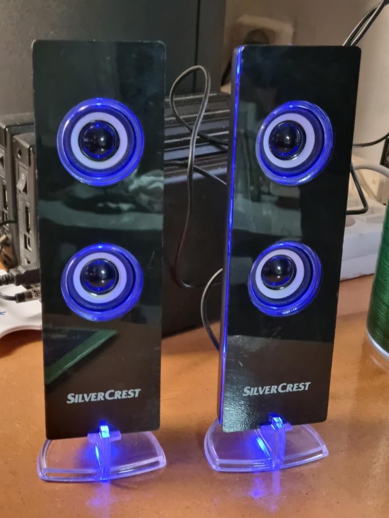 SET, SILVERCREST USB-LUIDSPREKERS, Zie Foto's/Info, Igst, Computers en Software, Pc speakers, Ophalen of Verzenden, Zo goed als nieuw