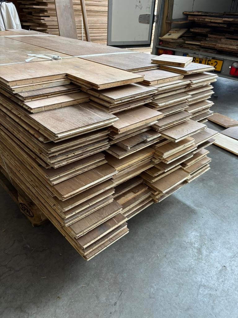 45 m2 eiken lamel parketvloer . 19 cm breed 15 mm dik, Gebruikt, 2e hands product geen info bekend, 2e hands product geen info bekend