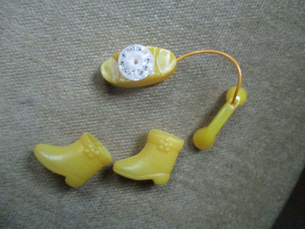 Daisy  mary quant enkellaarsje  met telefoon, Verzenden, Zo goed als nieuw, Accessoires