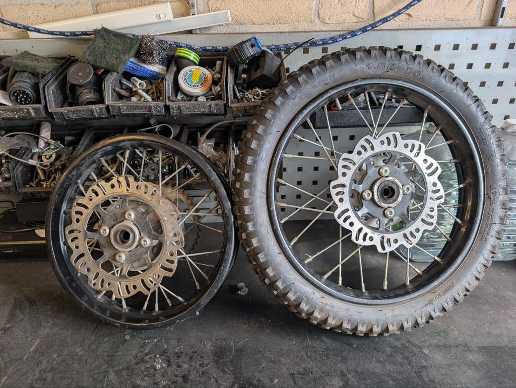 Spaakwielen 14 & 13 inch met band en remschijf, Ophalen of Verzenden, Gebruikt