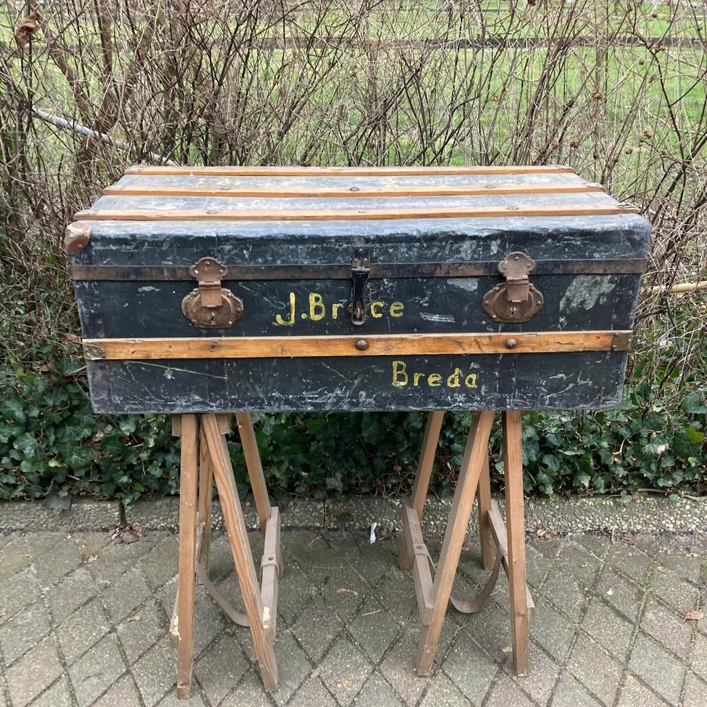 Antieke stoomkoffer / hutkoffer - decoratief meubelstuk, Ophalen