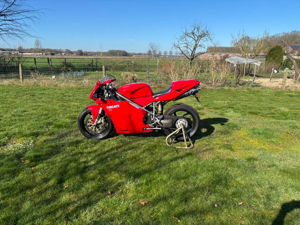 Ducati 748 2002, 2 cilinders, Motorrijbewijs A, Super Sport, Particulier