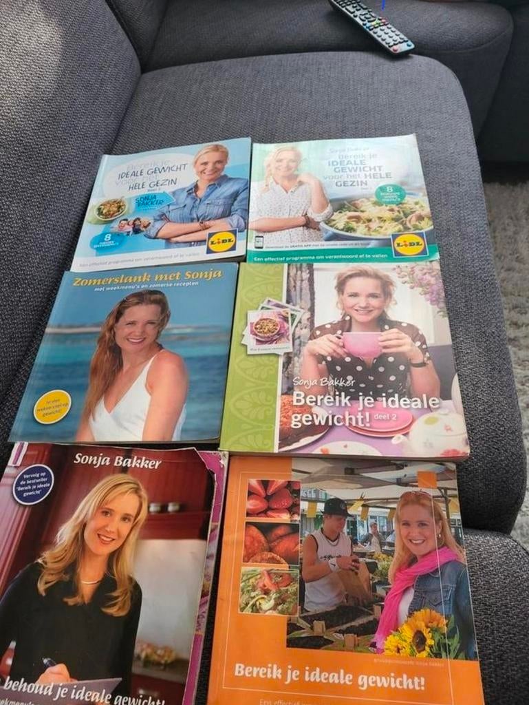 Sonja Bakker & Sandra Bakkari Dieetboeken, Ophalen