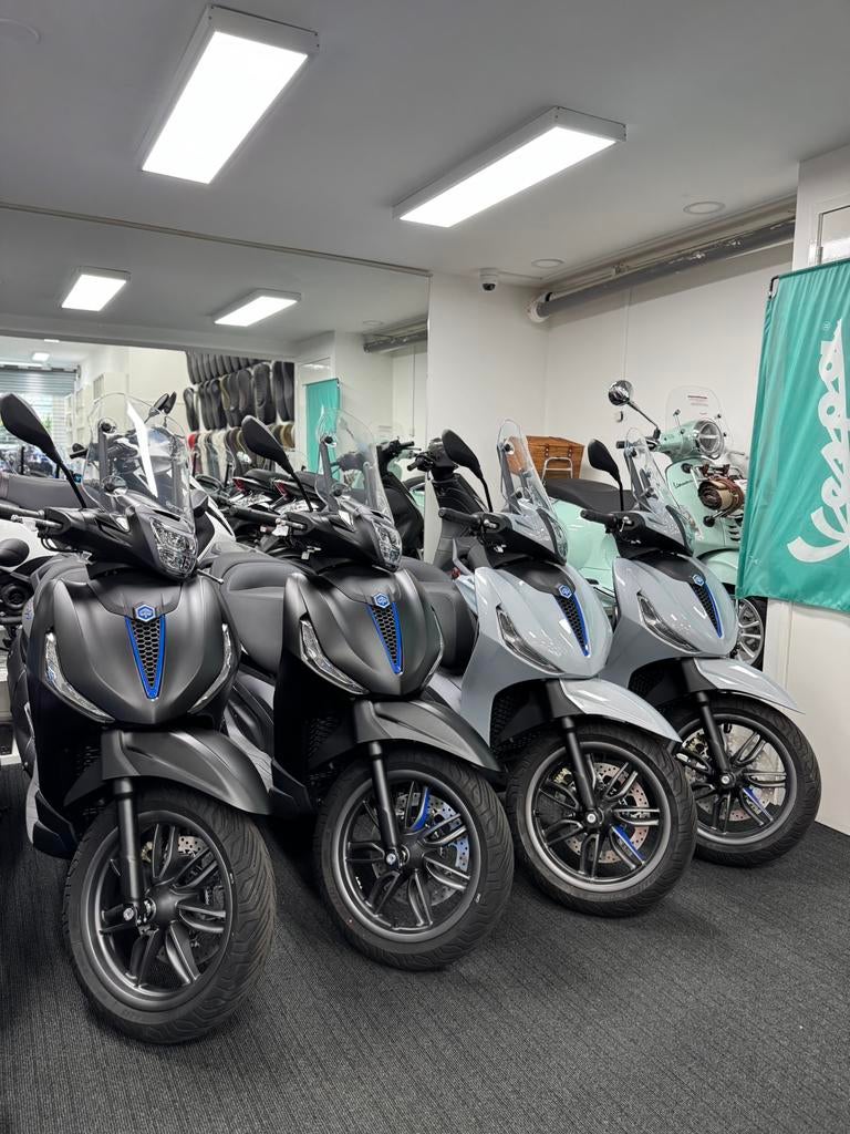 ACTIE PIAGGIO BEVERLY S 400CC SPORT EURO5+ NIEUWSTE MODEL, 400 cc, Scooter, Bedrijf, Meer dan 35 kW