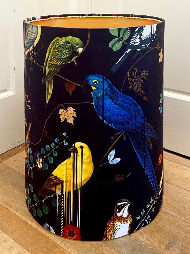 Christian Lacroix 'Birds Sinfonia' lampenkap (1987) 60h, ø40, Gebruikt, Overige kleuren, Rond, Christian Lacroix