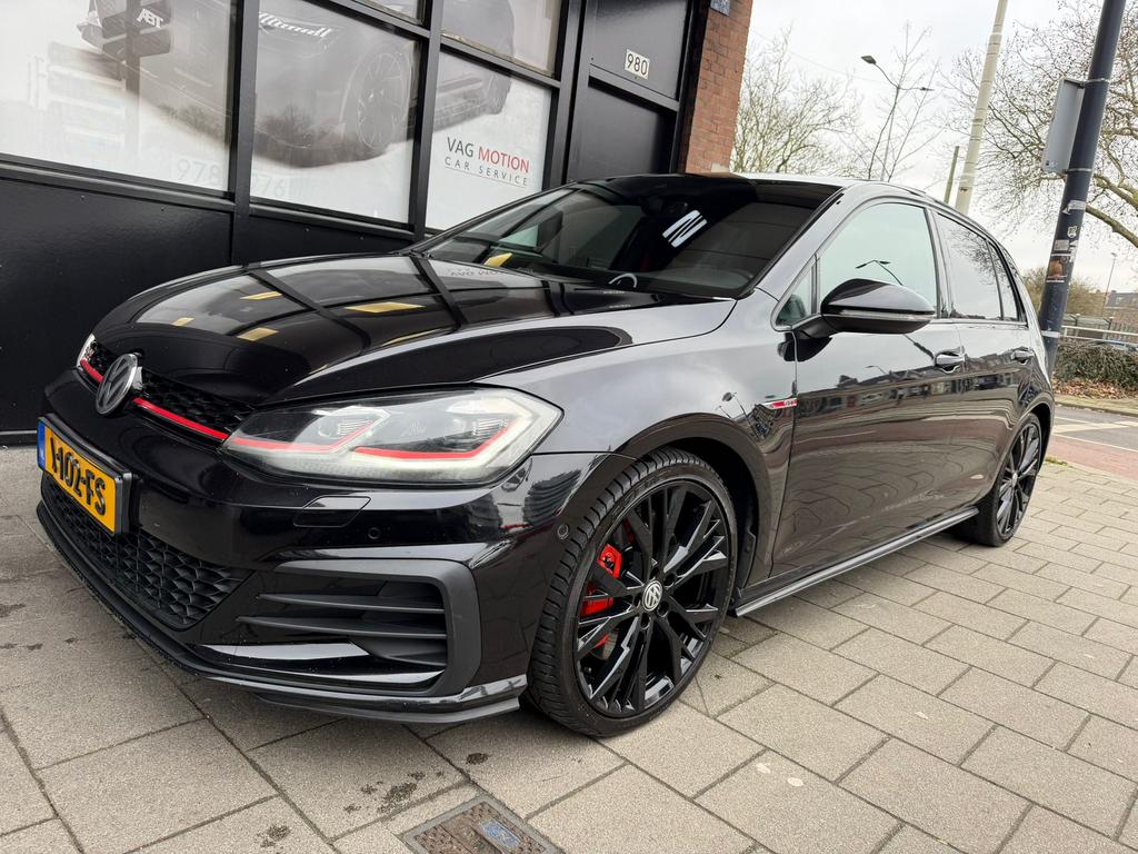 Volkswagen Golf 2.0 GTI 245pk 7-DSG 2019 Pano/Camera, 1345 kg, 4 cilinders, 1984 cc, Zwart
