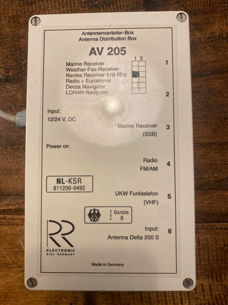antenne splitter voor vhf, radio, ssb receiver en navtex, Ophalen of Verzenden, Gebruikt, Communicatie