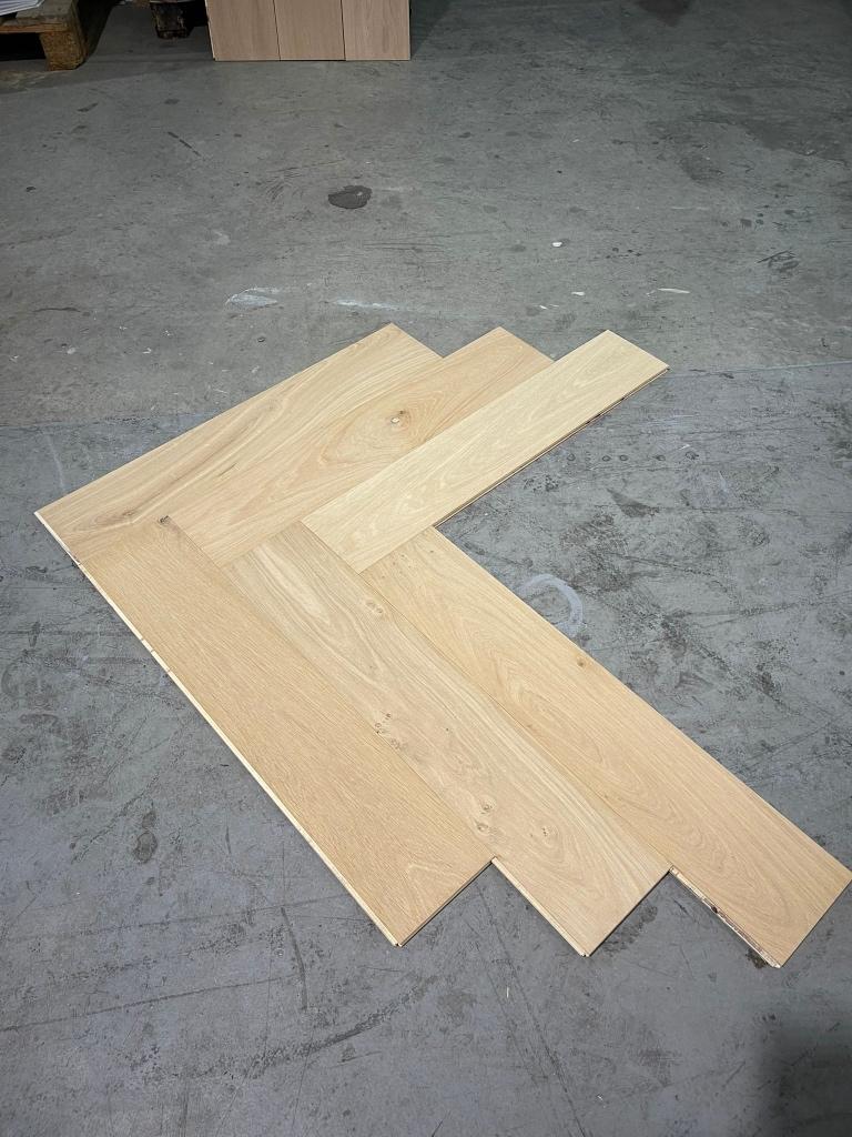 51,3m2 visgraat 15x75 Noestarm €42,5 per m2, Parket, Nieuw, Minder dan 50 cm, Ophalen of Verzenden