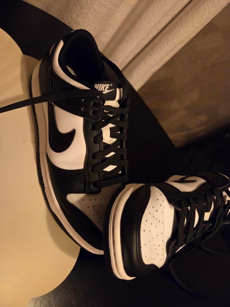 Nike Dunk Low Dames - Zo goed als nieuw!, Ophalen, Zwart, Nike, Sneakers of Gympen